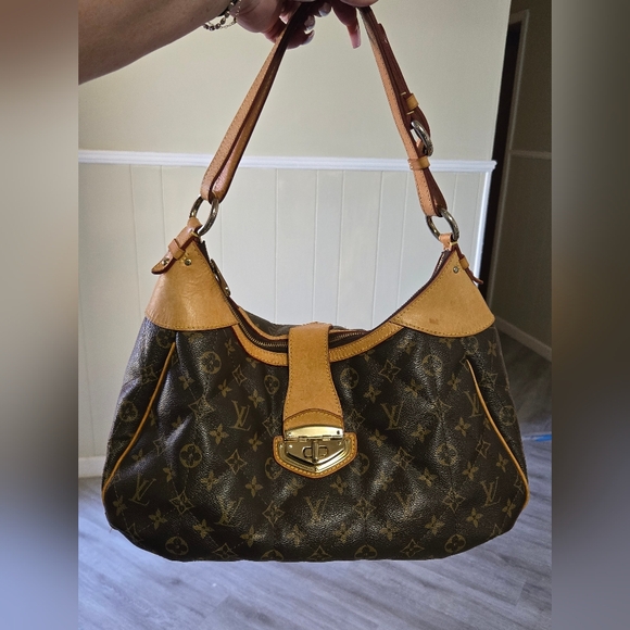 PLK Large Mono Shoulder Bag - Picture 13 of 13